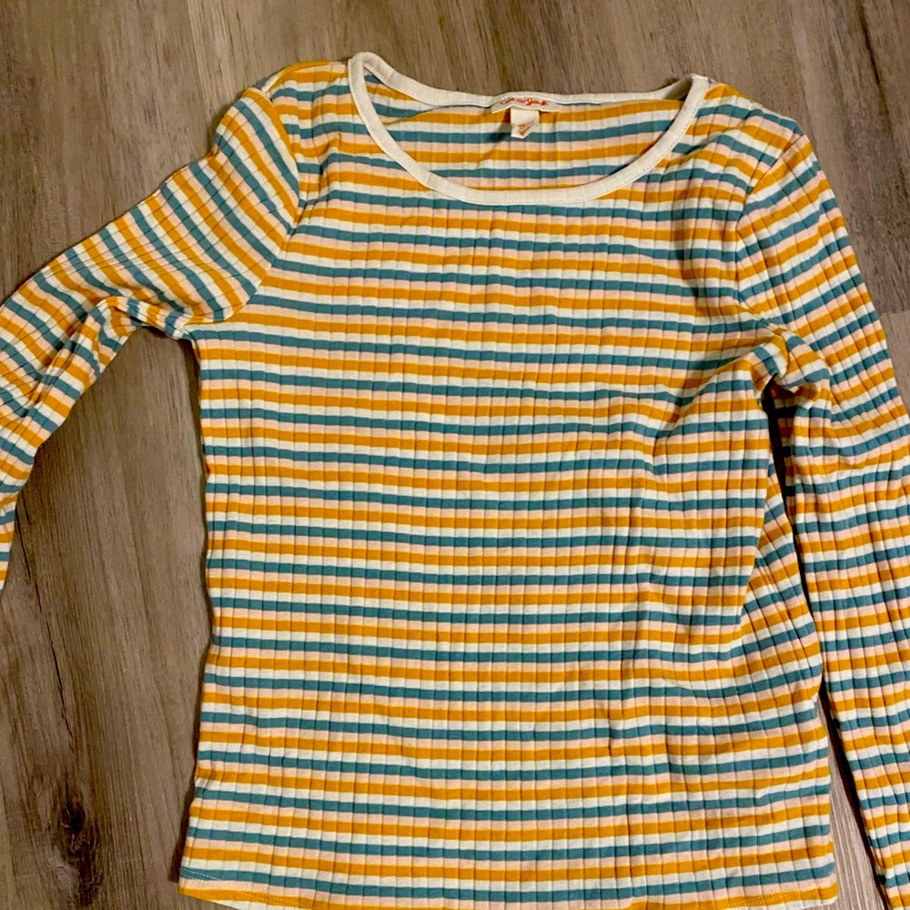 Cute longe sleeve shirt